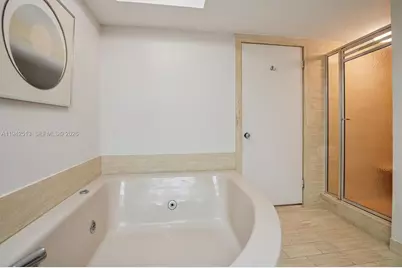 19707 Turnberry Way #14F, Aventura, FL 33180 - Photo 17