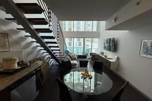 41 SE 5th St, Miami, FL 33131 - Photo 5