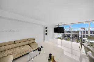 600 Parkview Dr, Hallandale Beach, FL 33009 - Photo 5