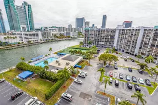 600 Parkview Dr, Hallandale Beach, FL 33009 - Photo 31