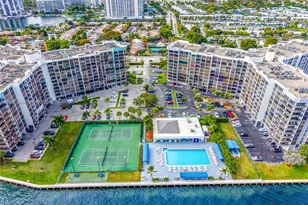 600 Parkview Dr, Hallandale Beach, FL 33009 - Photo 87