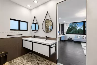 8005 Noremac Ave, Miami Beach, FL 33141 - Photo 13