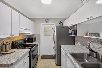 395 NW 124th St, North Miami, FL 33168 - Photo 43