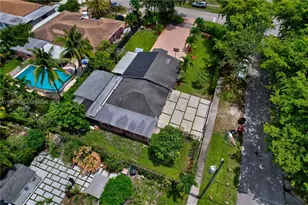 395 NW 124th St, North Miami, FL 33168 - Photo 27