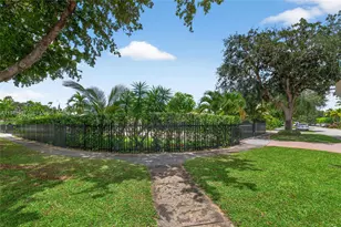 395 NW 124th St, North Miami, FL 33168 - Photo 17