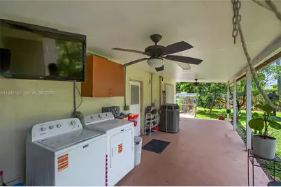 395 NW 124th St, North Miami, FL 33168 - Photo 45
