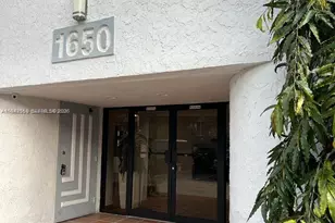 1650 NE 115th St, Miami, FL 33181 - Photo 11