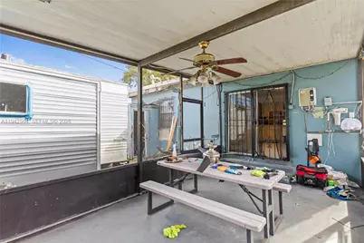 1245 Vermont St, Opa-Locka, FL 33054 - Photo 23