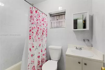 2818 SW 2nd St, Miami, FL 33135 - Photo 21