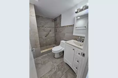 7135 Collins Ave #1011, Miami Beach, FL 33141 - Photo 15