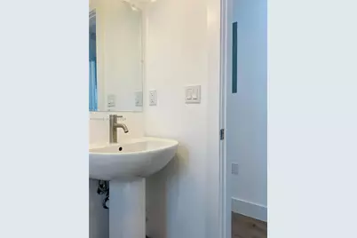 1560 NW 1st Ct #2, Miami, FL 33136 - Photo 11