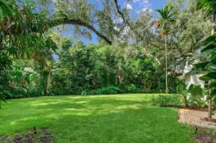 530 Melaleuca Ln, Miami, FL 33137 - Photo 9