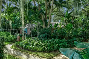 530 Melaleuca Ln, Miami, FL 33137 - Photo 5