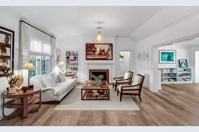 530 Melaleuca Ln, Miami, FL 33137 - Photo 13