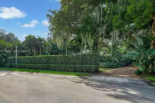 530 Melaleuca Ln, Miami, FL 33137 - Photo 7