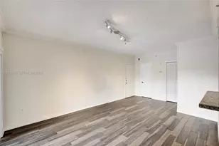 11600 SW 2nd St, Pembroke Pines, FL 33025 - Photo 13