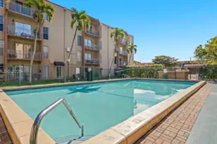 4841 NW 7th St, Miami, FL 33126 - Photo 3