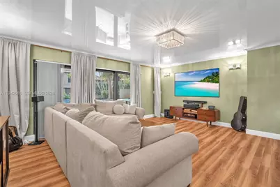 107 Heatherbrook Way #145, Hollywood, FL 33021 - Photo 13