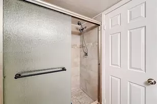 9877 Westview Dr, Coral Springs, FL 33076 - Photo 37