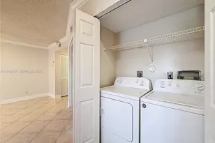 9877 Westview Dr, Coral Springs, FL 33076 - Photo 45