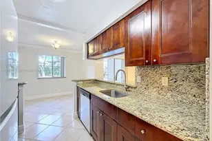 9877 Westview Dr, Coral Springs, FL 33076 - Photo 27