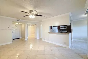 9877 Westview Dr, Coral Springs, FL 33076 - Photo 15