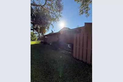 6190 Pine Tree Ln, Tamarac, FL 33319 - Photo 23