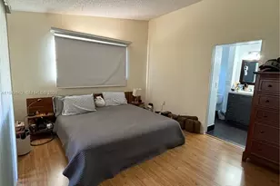 6190 Pine Tree Ln, Tamarac, FL 33319 - Photo 11