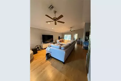 6190 Pine Tree Ln, Tamarac, FL 33319 - Photo 1