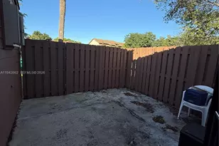 6190 Pine Tree Ln, Tamarac, FL 33319 - Photo 21