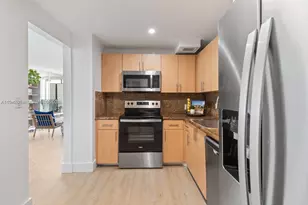 100 Bayview Dr, Sunny Isles Beach, FL 33160 - Photo 5