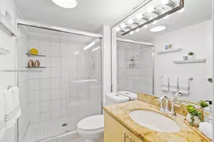 100 Bayview Dr, Sunny Isles Beach, FL 33160 - Photo 13