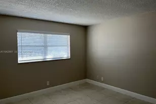 8051 Colony Cir S, Tamarac, FL 33321 - Photo 9