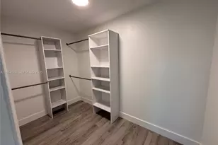 2430 NW 22nd Rd, Fort Lauderdale, FL 33311 - Photo 17