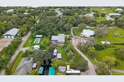 1981 Carbonata Drive, Other City - In The State Of Florida, FL 33920 - Photo 47