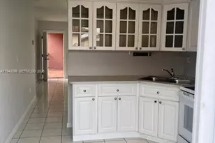 2310 W 74th St, Hialeah, FL 33016 - Photo 11