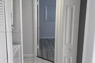 2310 W 74th St, Hialeah, FL 33016 - Photo 15