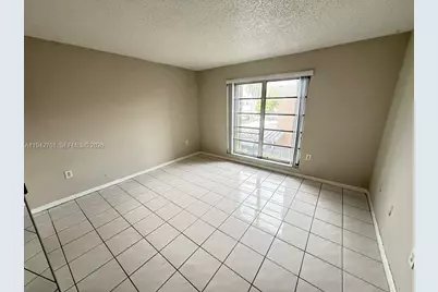 305 W 68th St #519, Hialeah, FL 33014 - Photo 7