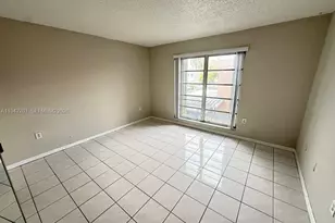 305 W 68th St, Hialeah, FL 33014 - Photo 7