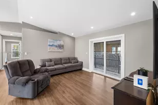 22239 SW 98th Pl, Cutler Bay, FL 33190 - Photo 13