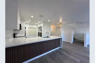 322 NE 3rd St #C, Hallandale Beach, FL 33009 - Photo 3