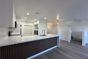 322 NE 3rd St, Hallandale Beach, FL 33009 - Photo 3