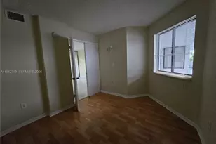 8215 SW 152nd Ave, Miami, FL 33193 - Photo 17