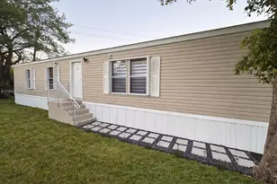 2108 8th Ave N, Lake Worth, FL 33461 - Photo 3