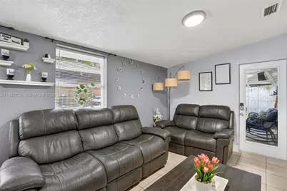 6970 SW 24th St, Miramar, FL 33023 - Photo 7