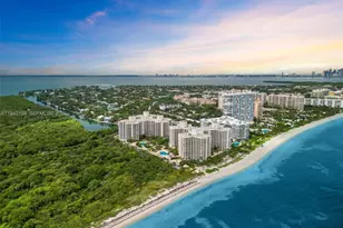 1121 Crandon Blvd, Key Biscayne, FL 33149 - Photo 15