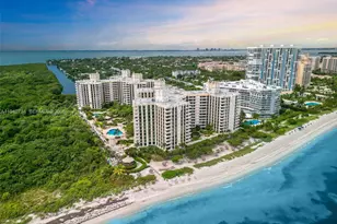 1121 Crandon Blvd, Key Biscayne, FL 33149 - Photo 23