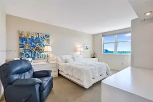 300 Bayview Dr, Sunny Isles Beach, FL 33160 - Photo 7