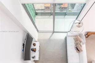 690 SW 1st Ct, Miami, FL 33130 - Photo 17