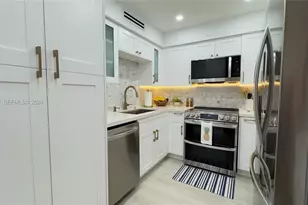 5161 Collins Ave, Miami Beach, FL 33140 - Photo 9